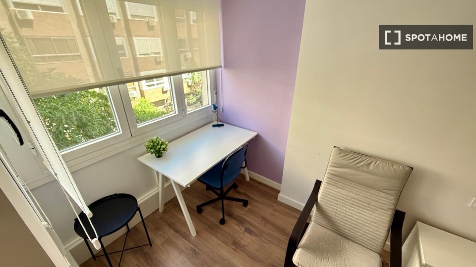 Double room Madrid, 6 beds — photo 13