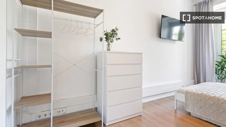 Double room Lisbon, 11 beds — photo 1