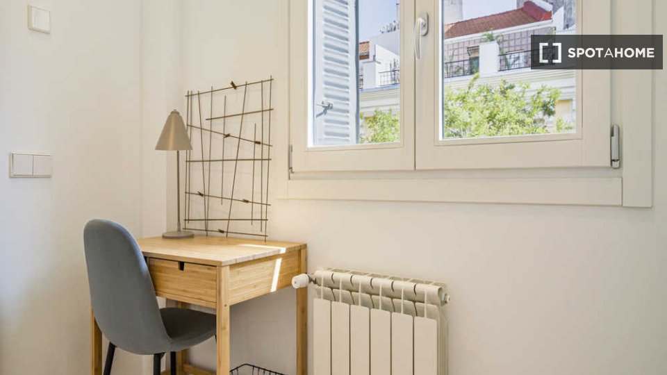 Double room Madrid, 4 beds — photo 80