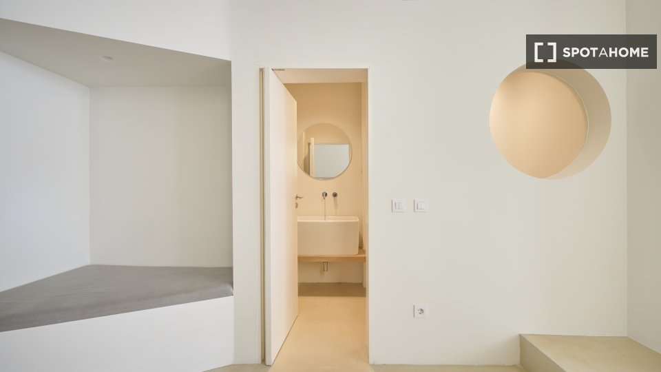 Apartment Lisbon, 2 beds — photo 7
