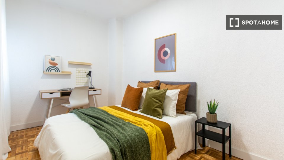 Double room Madrid, 7 beds — photo 15