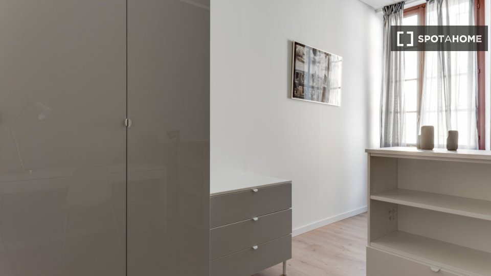 Double room Milan, 9 beds, 182m² — photo 12