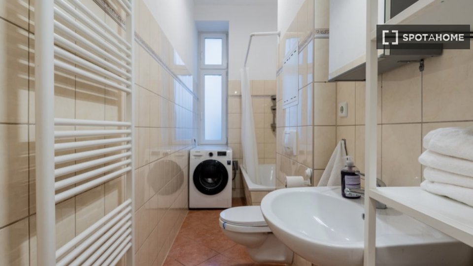 Apartment Berlin, 4 beds, 102m² — photo 8