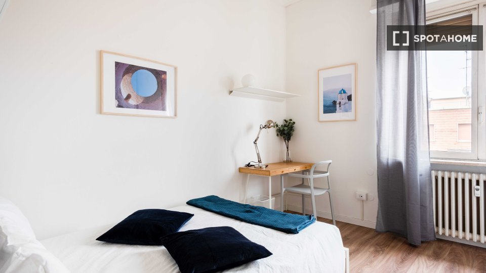 Double room Milan, 6 beds, 166m² — photo 1