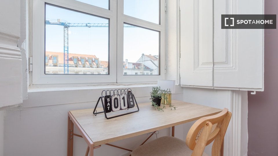 Double room Lisbon, 9 beds — photo 22