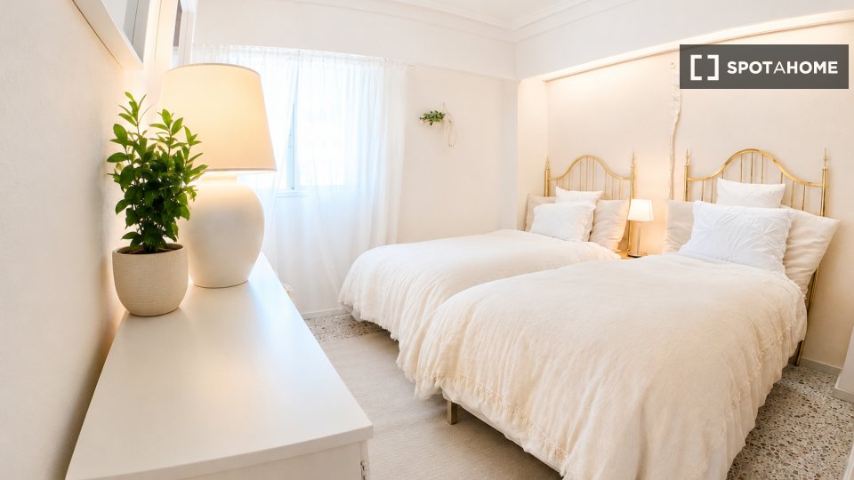 Appartamento Valencia, 4 camere, 147m² — foto 2