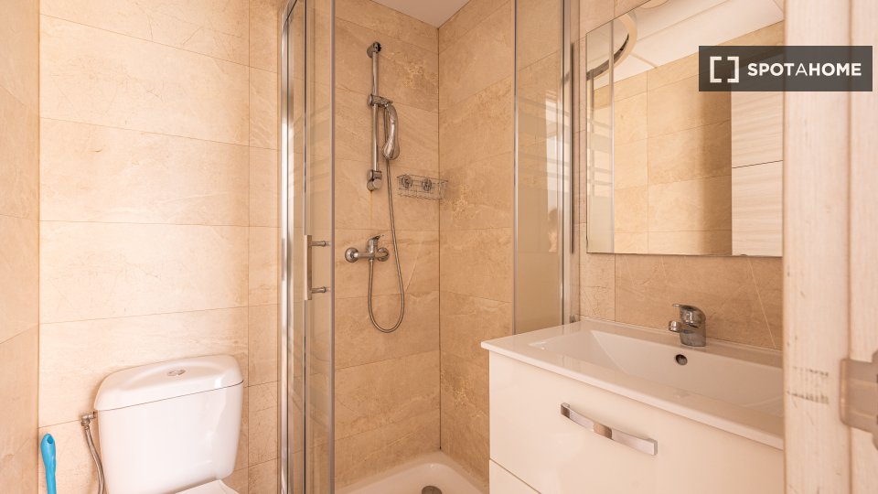 Apartment Madrid, 2 beds — photo 13