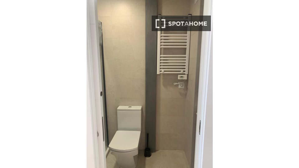 Apartment Madrid, 2 beds, 65m² — photo 3