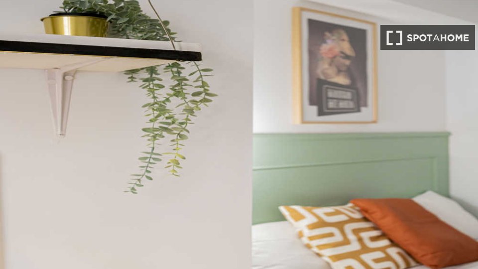 Double room Madrid, 67 beds — photo 68