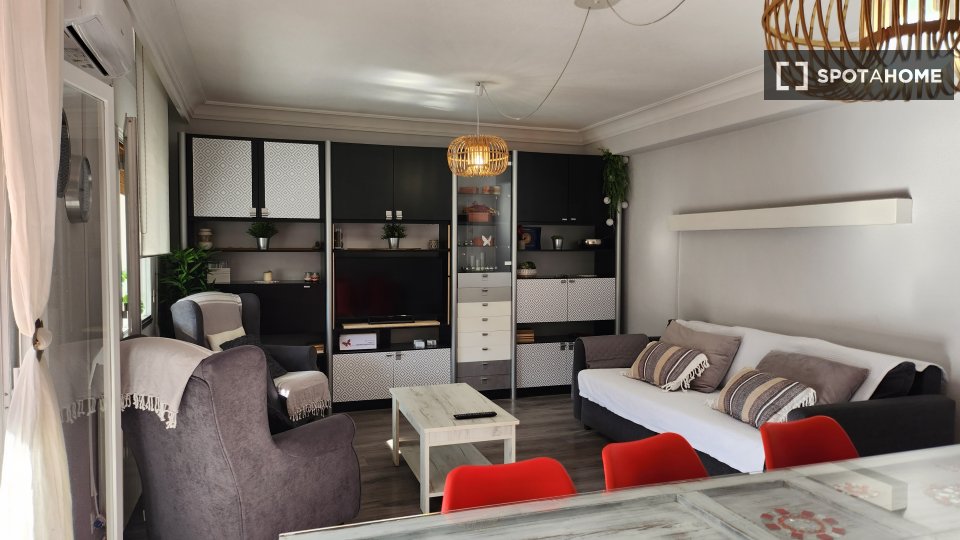 Apartment Madrid, 2 beds, 85m² — photo 4