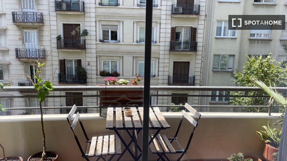 Apartment Barcelona, 2 beds, 80m² — photo 15