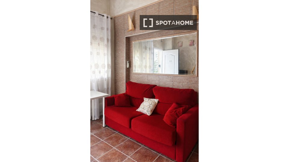 Apartment Alicante, 2 beds, 35m² — photo 8
