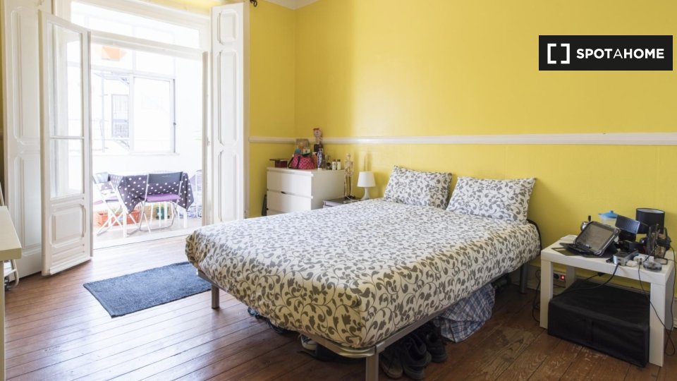 Double room Lisbon, 6 beds — photo 1