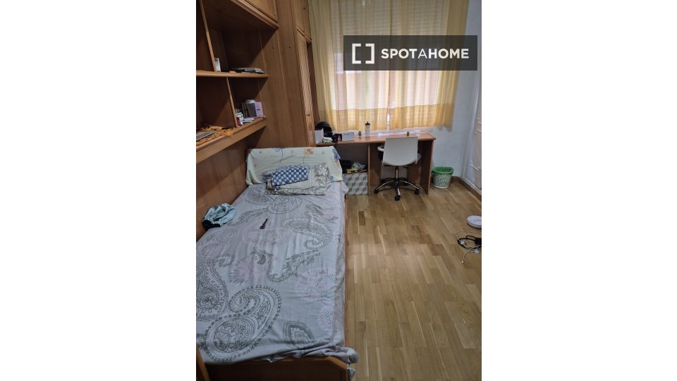Double room Madrid, 4 beds, 120m² — photo 30