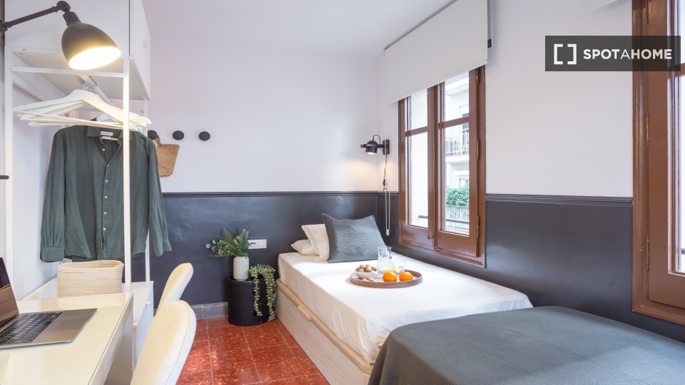Double room Barcelona, 16 beds, 380m² — photo 13