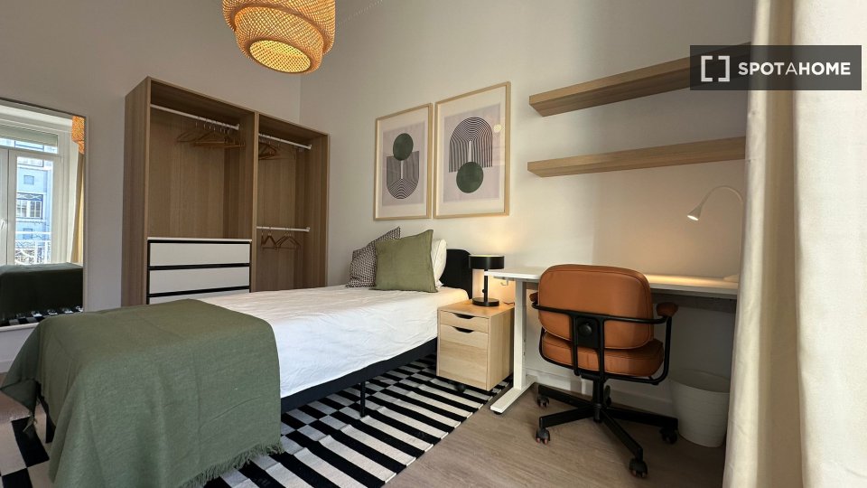 Double room Lisbon, 6 beds, 160m² — photo 30