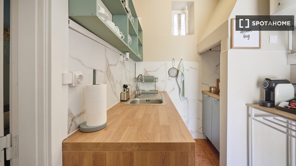 Apartment Lisbon, 1 bed — photo 1