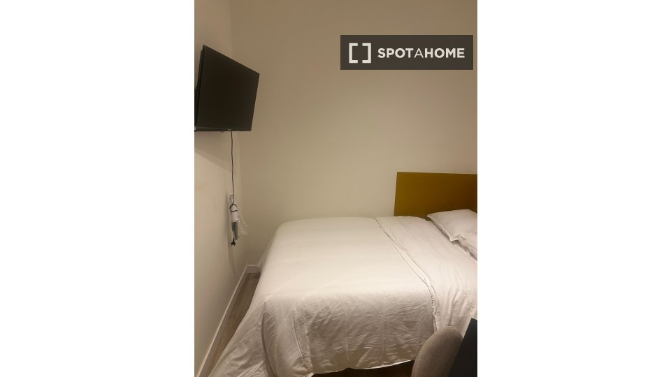 Double room Barcelona, 5 beds, 100m² — photo 14