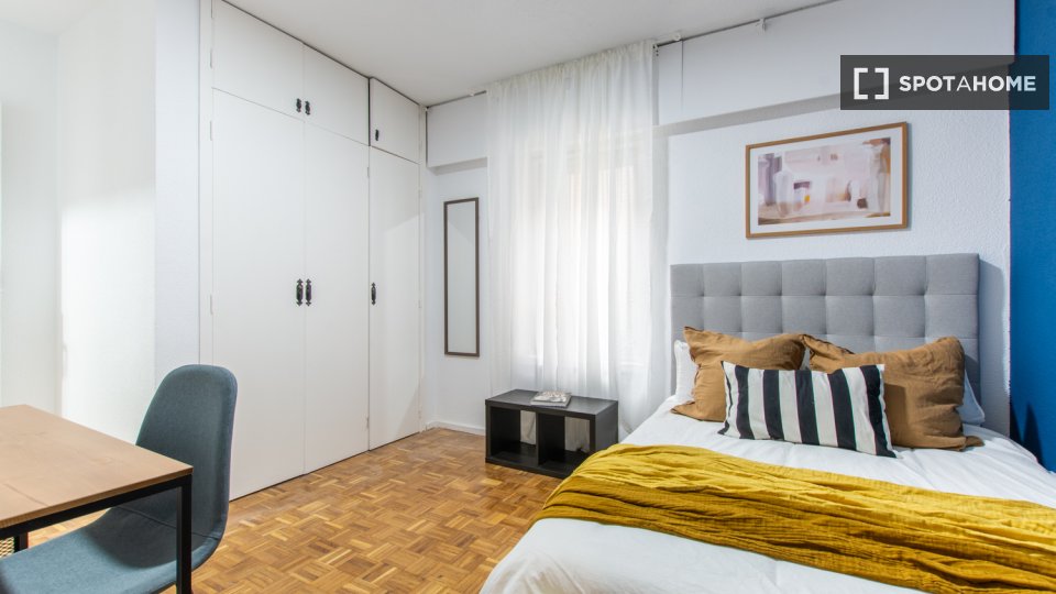 Double room Madrid, 10 beds — photo 16