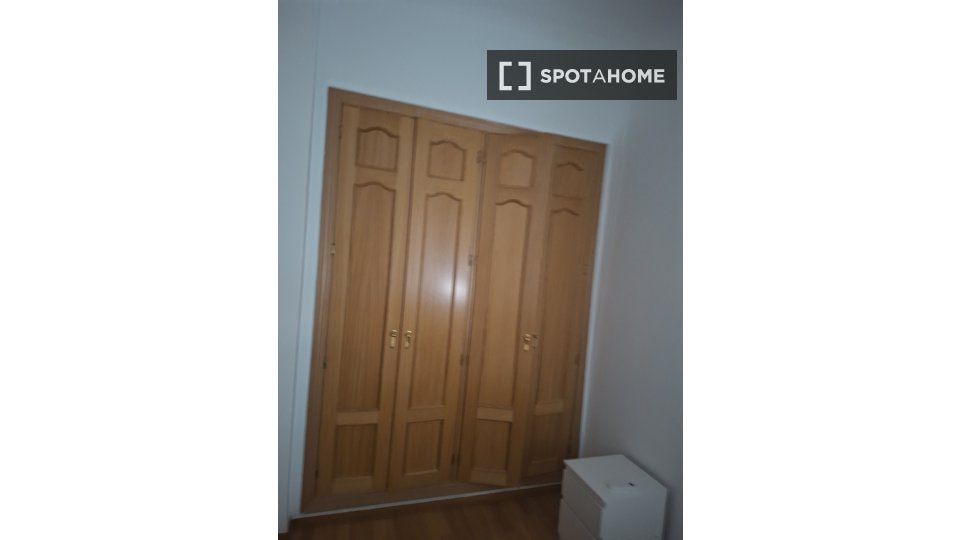 Double room Madrid, 1 bed, 100m² — photo 7