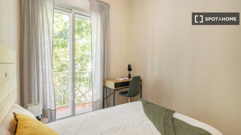 Double room Madrid, 7 beds — photo 46