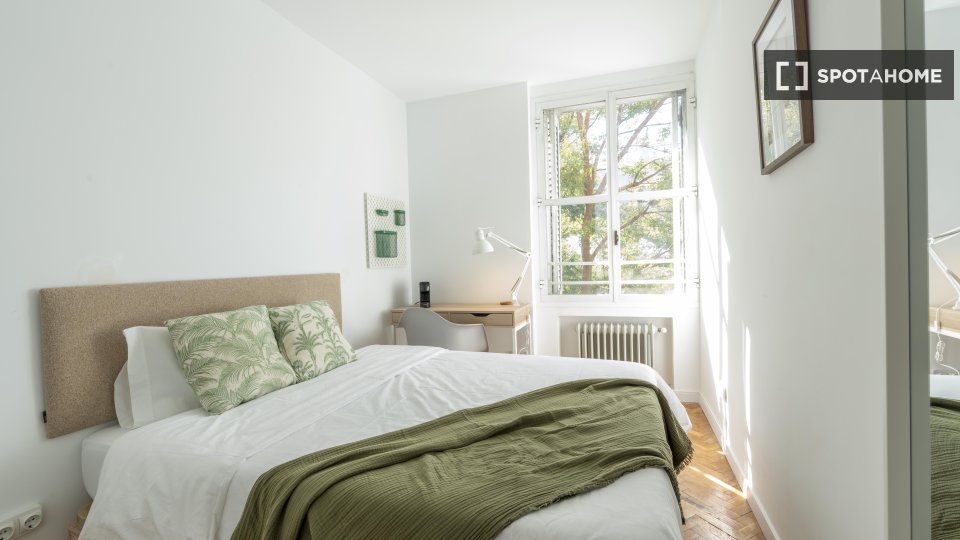Double room Madrid, 6 beds — photo 56