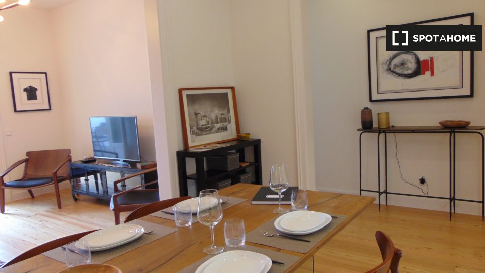 Apartment Lisbon, 2 beds, 100m² — photo 8