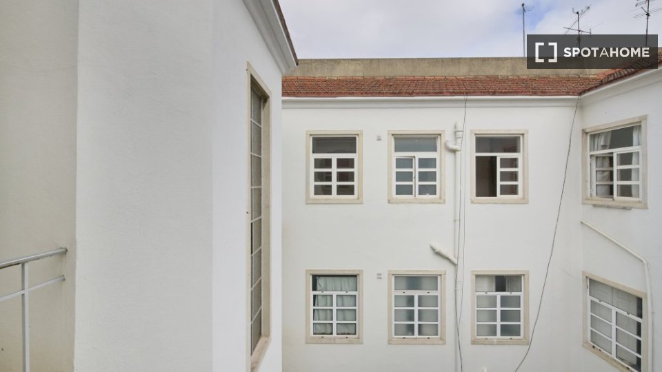 Double room Lisbon, 7 beds — photo 14