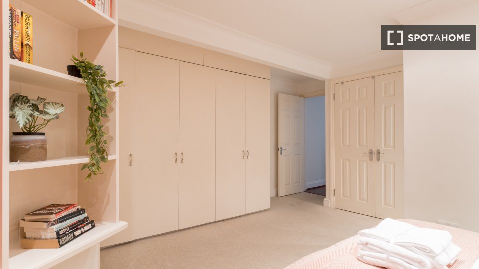 Apartment London, 2 beds, 93m² — photo 4