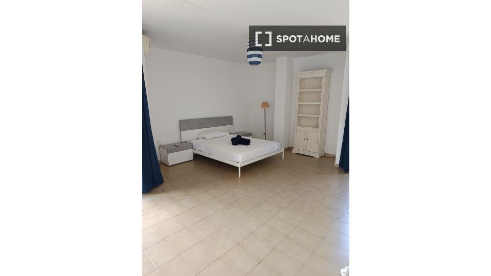 Double room Almeria, 6 beds — photo 26