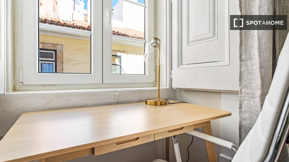 Double room Lisbon, 10 beds — photo 11