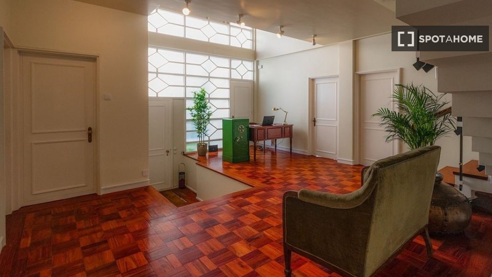 Double room Porto, 10 beds, 500m² — photo 8
