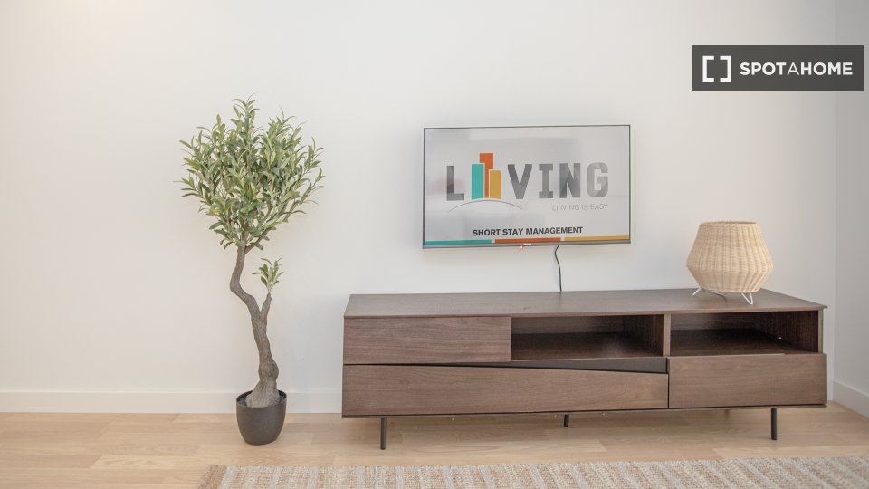 Apartment Porto, 1 bed, 74m² — photo 5