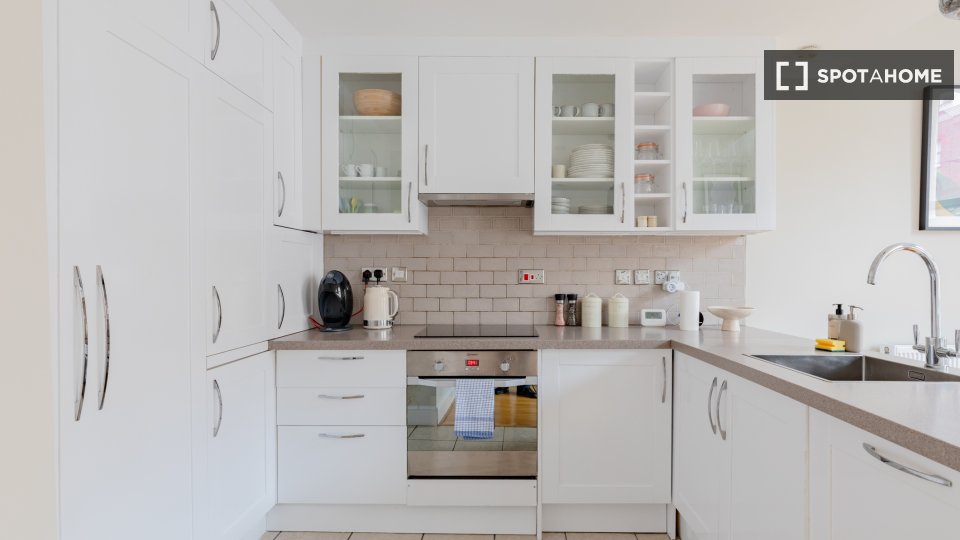Apartment London, 2 beds — photo 8