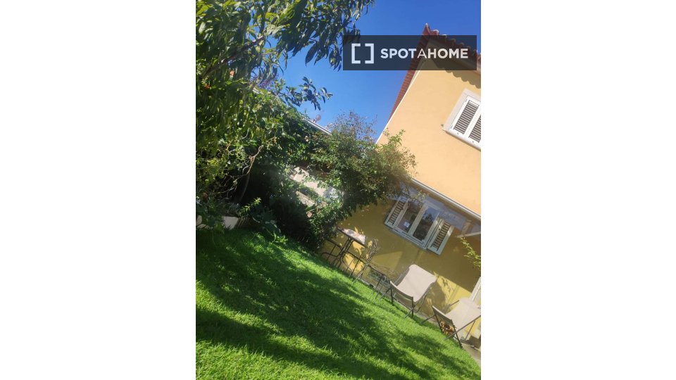Apartment Porto, 4 beds, 120m² — photo 15