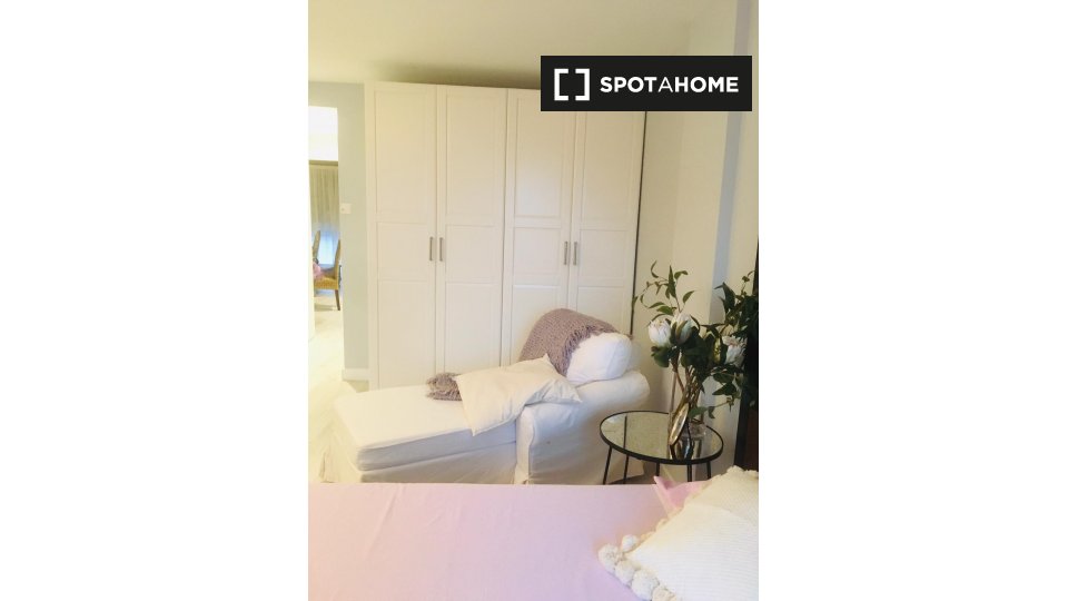 Apartment Madrid, 1 bed, 70m² — photo 2
