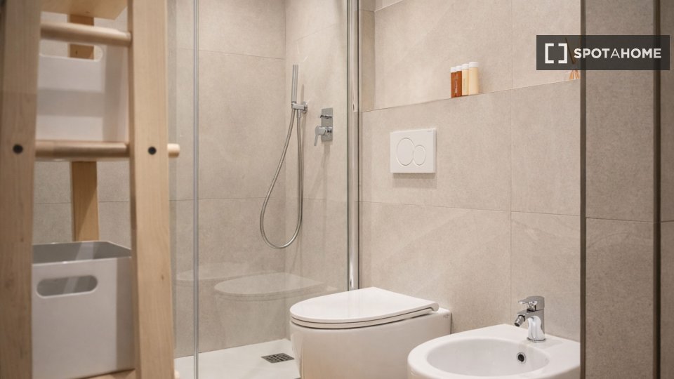 Apartment Milan, 1 bed, 43m² — photo 24