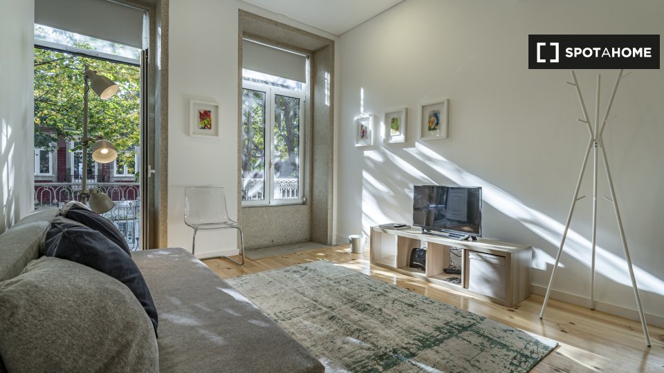 Apartment Porto, 1 bed, 45m² — photo 2