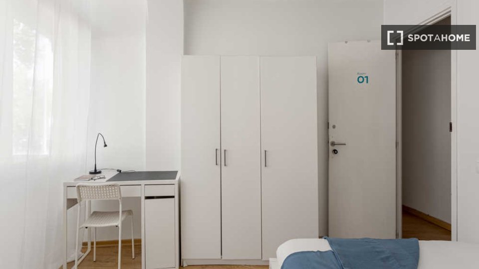 Double room Lisbon, 8 beds — photo 39
