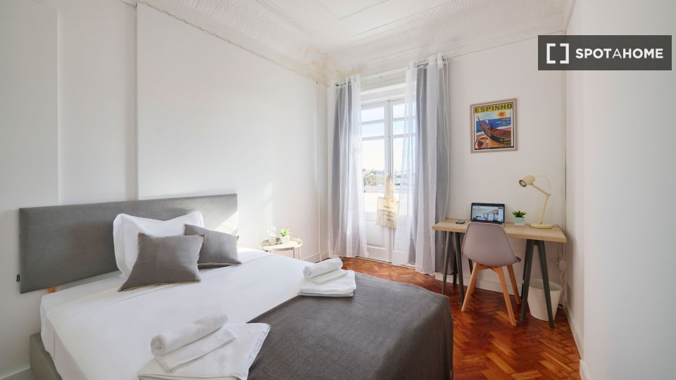 Double room Lisbon, 7 beds — photo 10