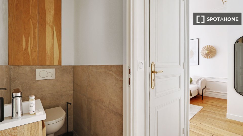 Apartment Paris, 2 beds, 132m² — photo 15