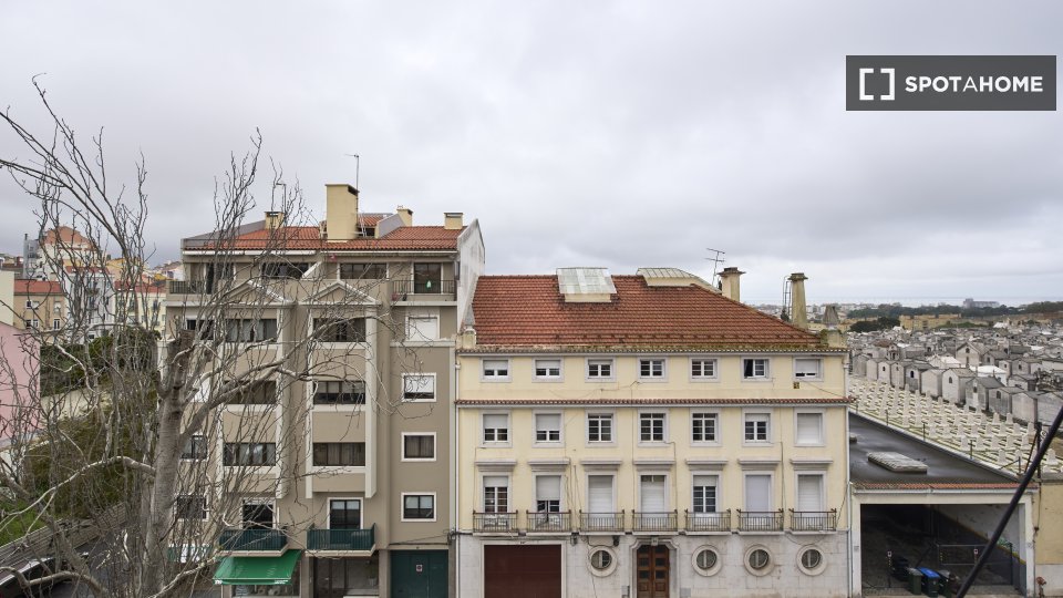 Double room Lisbon, 9 beds — photo 1