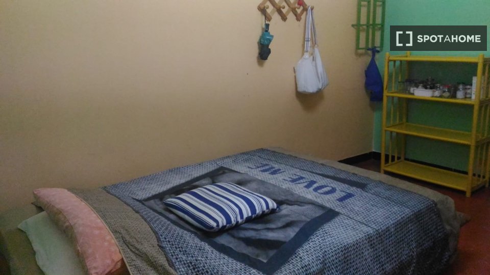 Double room Rome, 3 beds, 75m² — photo 18