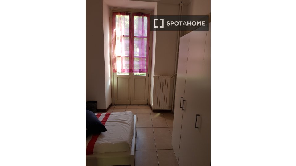Double room Turin, 5 beds, 122m² — photo 1