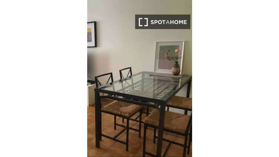 Apartment Lisbon, 3 beds, 74m² — photo 2