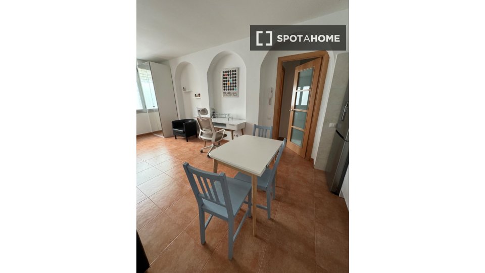 Apartment Barcelona, 1 bed, 50m² — photo 1