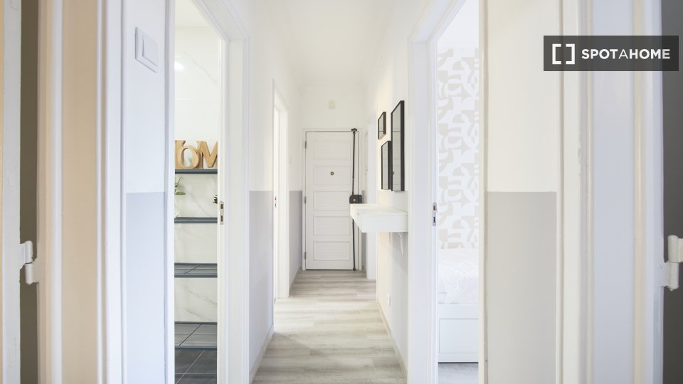 Double room Lisbon, 4 beds — photo 3