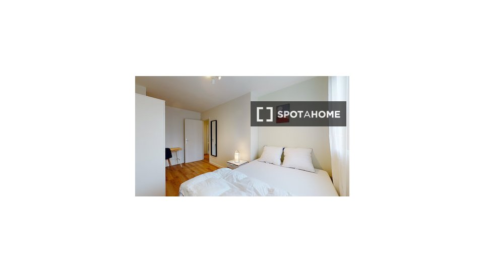 Double room Paris, 21 beds — photo 15
