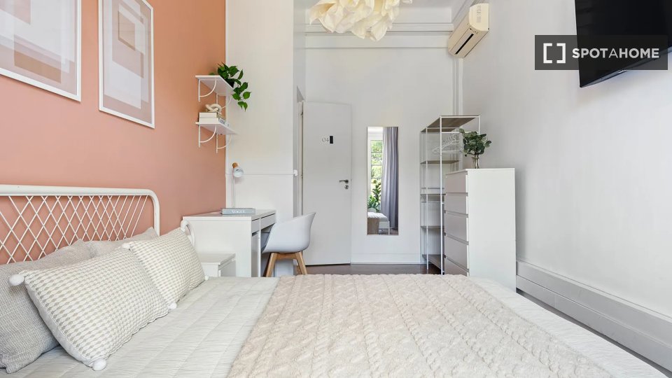 Double room Lisbon, 11 beds — photo 12