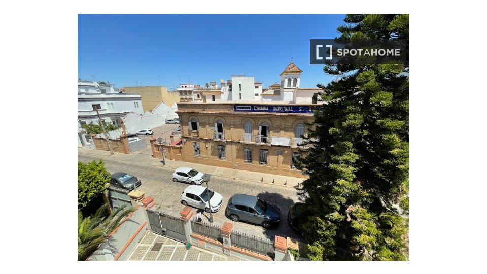 Double room Seville, 12 beds, 300m² — photo 12